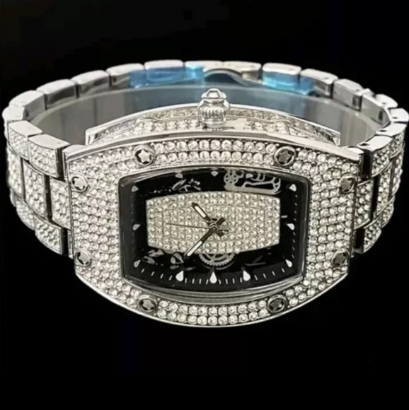 Mens Luxury Iced Simulated Diamond Waterproof Quartz Movement High Fashion Watch - Picture 4 of 10